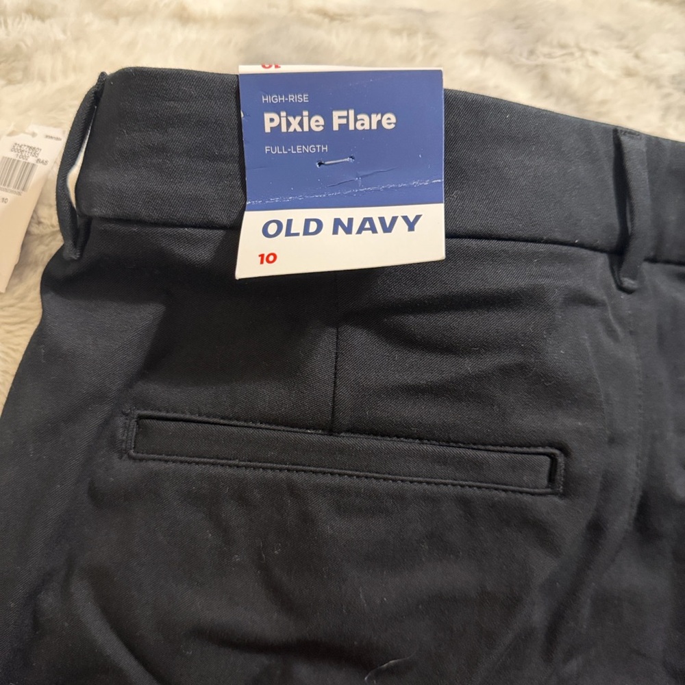 Old Navy Black High-Rise Pixie Flare Pants - Picture 7 of 7